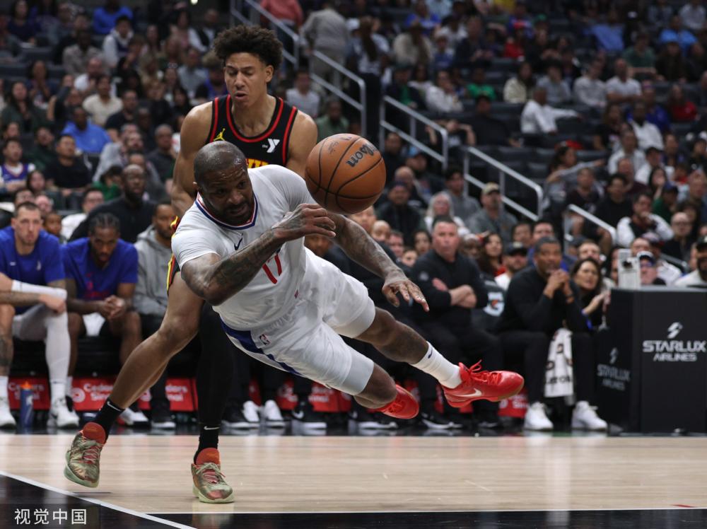 坚如磐石的 坚如磐石的